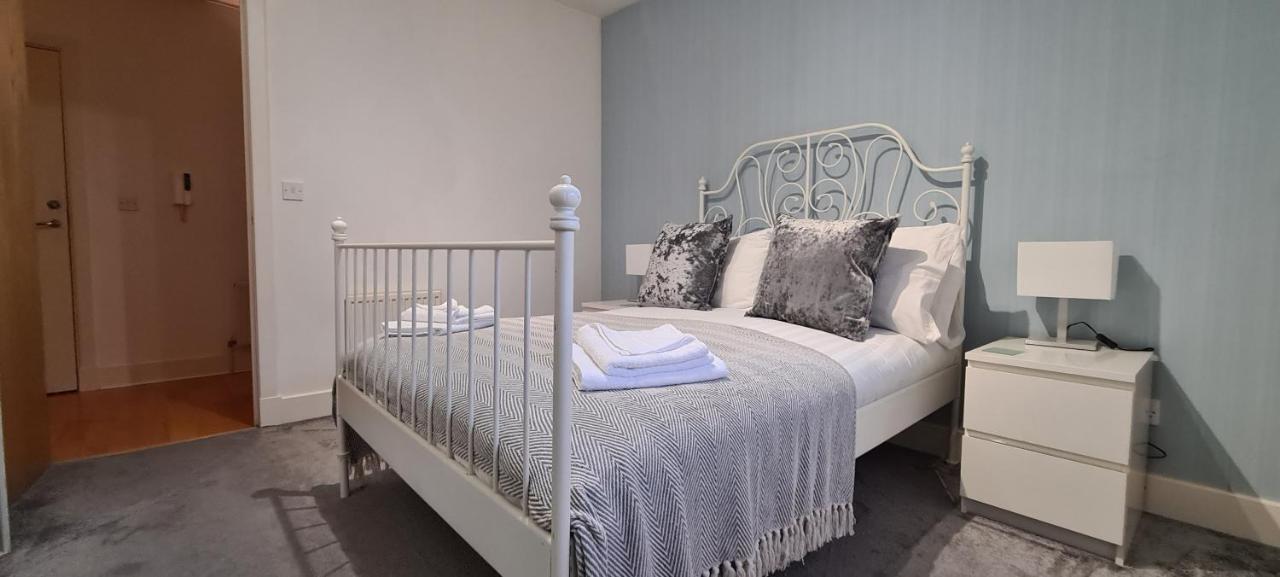 Pass The Keys Spacious 3Beds Flat Near City Centre - Free Parking Édimbourg Extérieur photo