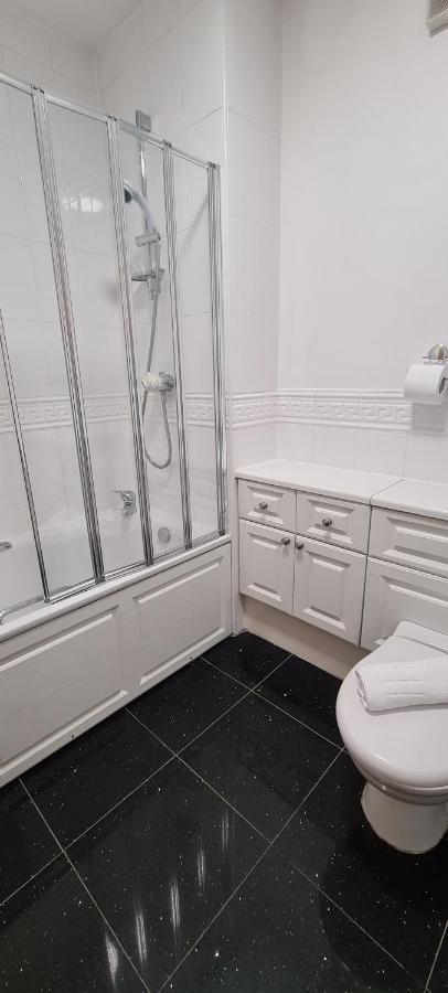 Pass The Keys Spacious 3Beds Flat Near City Centre - Free Parking Édimbourg Extérieur photo