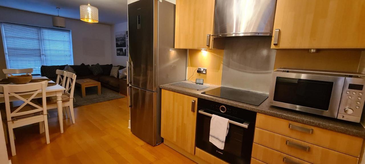 Pass The Keys Spacious 3Beds Flat Near City Centre - Free Parking Édimbourg Extérieur photo